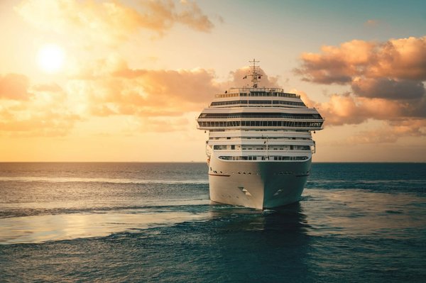 Plongez dans l'univers des croisières de luxe sur www.luxenyou.fr
